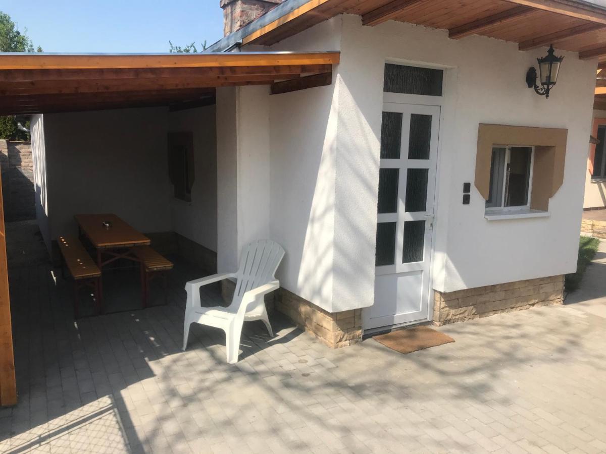 Famvarga Apartmanház Apartamento Balatonfenyves Exterior foto